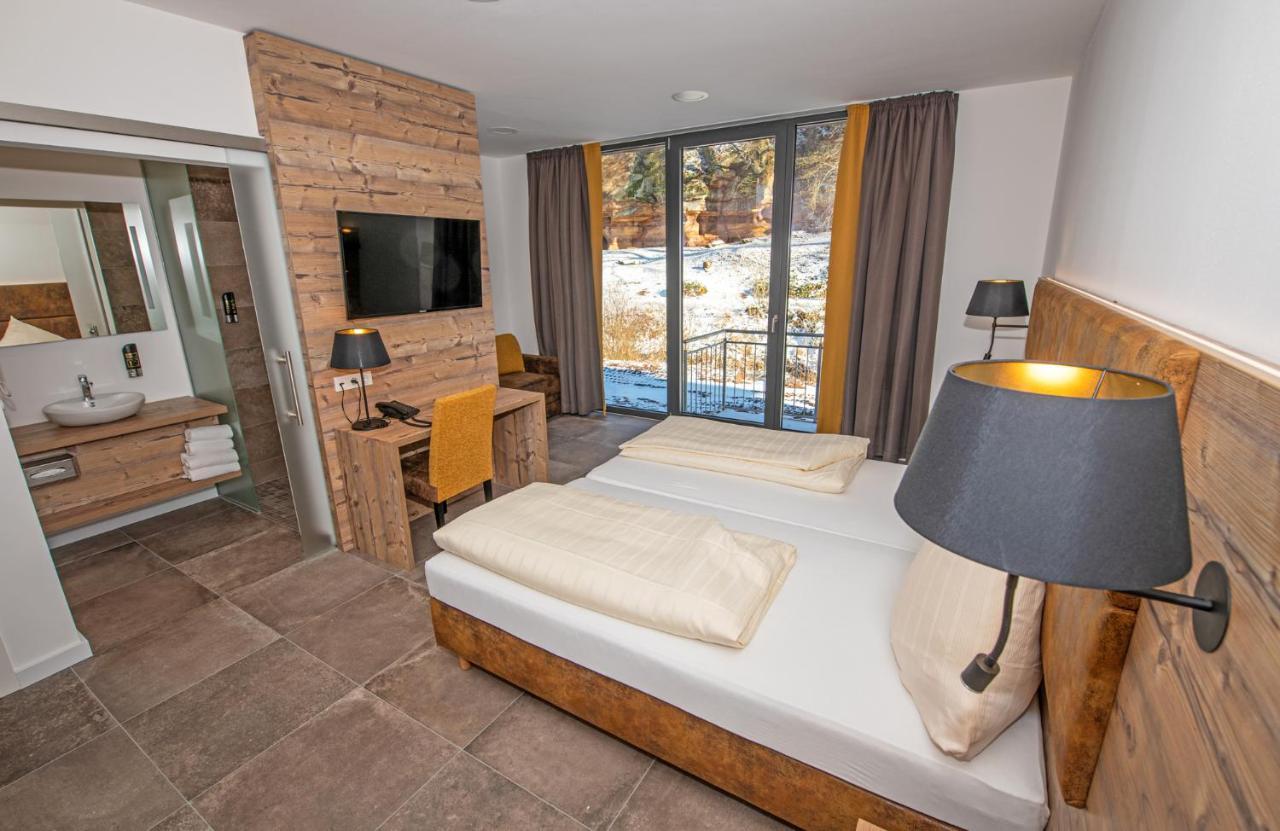 Landhotel Weihermuehle Thaleischweiler-Froschen Luaran gambar